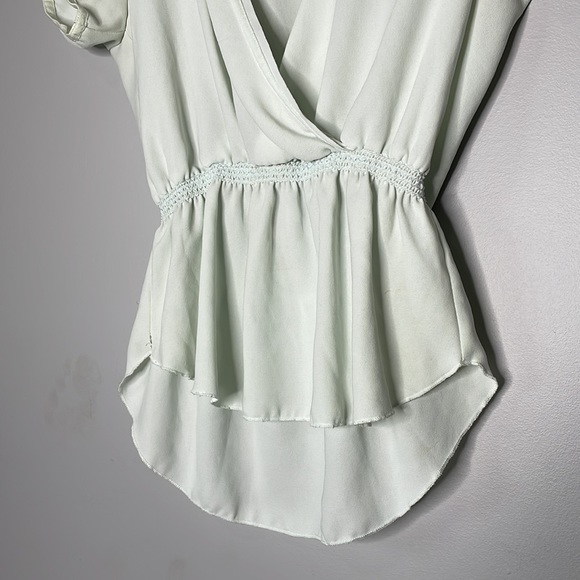 Wilfred Aritzia Short Sleeve Blouse - Picture 2 of 6